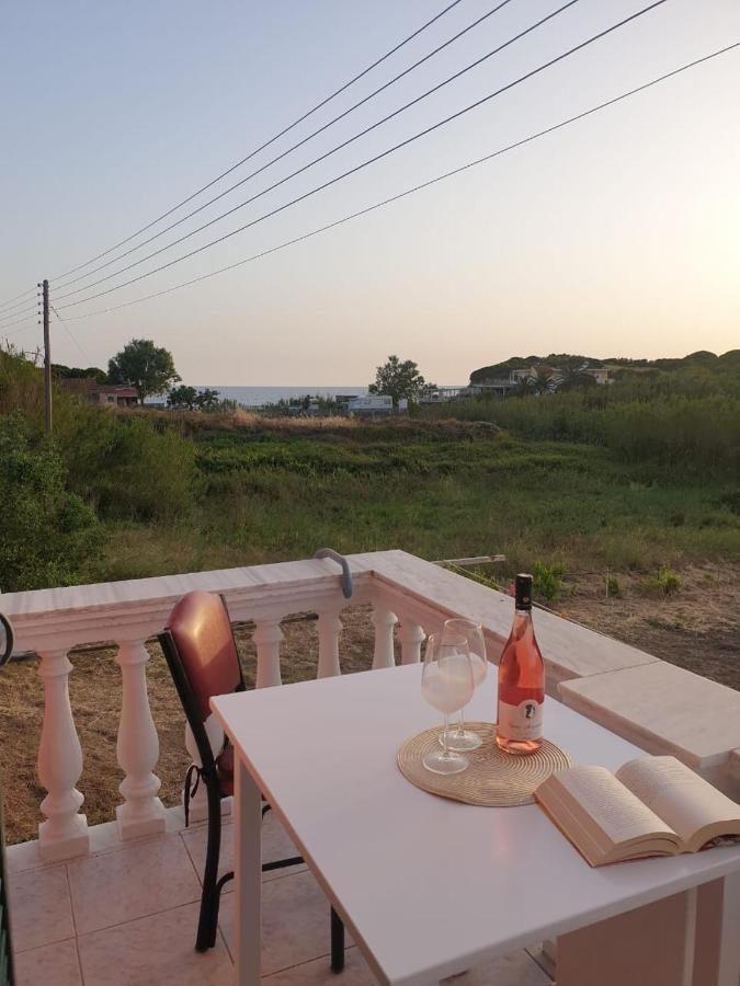 Appartamento Angela'S House By The Sea Marathiás Esterno foto