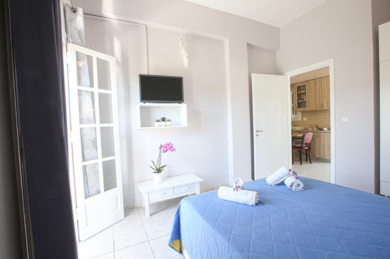 Appartamento Angela'S House By The Sea Marathiás Esterno foto